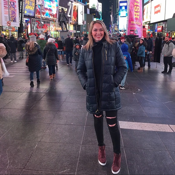 Meet your Posher, Mariah - Picture 6 of 6